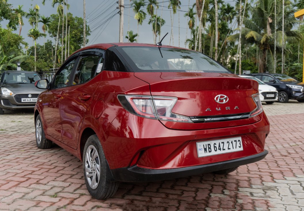 hyundai-aura-2021-17